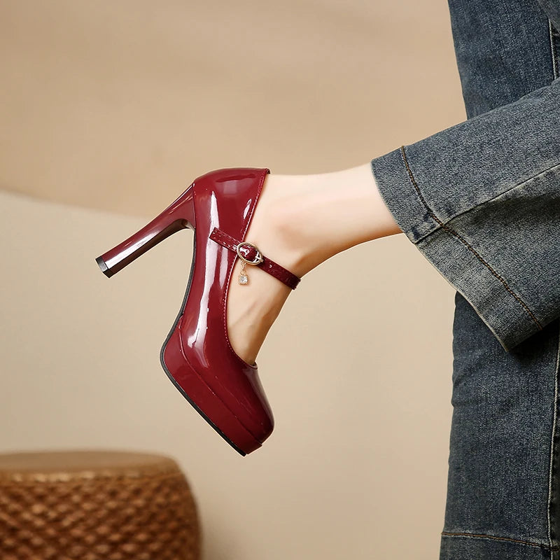 Women's classic round-toe platform heels with thick soles for 2026 summer featuring smooth leather texture Sizes available:35-42