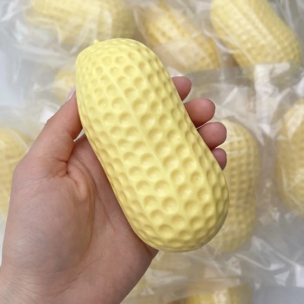 Strawberry Crunchy Squishy Toy, Crispy Sound Stress Ball, Squeeze Fidget Toy, Sensory Decompression Stress Relief Toy