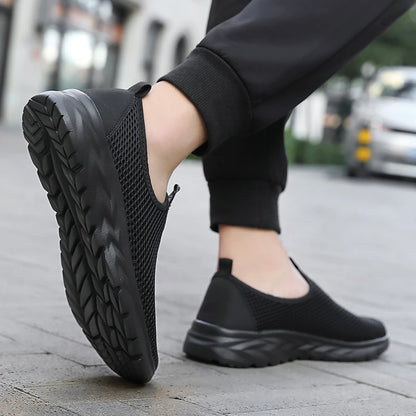 Sneakers Men Summer Casual Shoes Men Mesh Breathable Outdoor Non Slip Sports Shoes Slip on Loafers for Men Pius Size 39-46