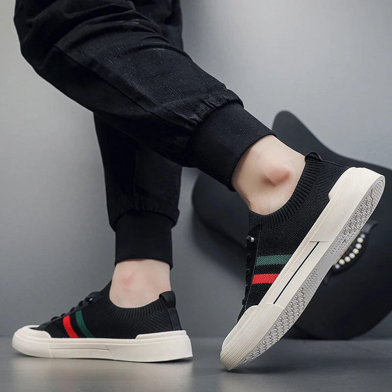 Men's breathable mesh casual shoes  summer lightweight soft soled comfortable outdoor walking shoes youth versatile trendy shoes