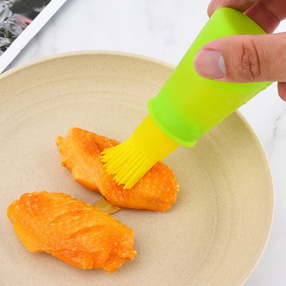 Kitchen Silicone Oil Bottle Oil Brush Baking Barbecue Grill Oil Brush Dispenser Pastry Steak Oil Brushes Kitchen Baking BBQ Tool