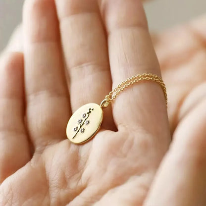Vintage Birth Month Flower Necklace for Women Stainless Steel Geometric Floral Oval Pendant Clavicle Chain Mothers Day Jewerly