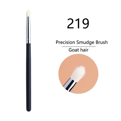 Makeup Eyeshadow Brushes Flat Eye Shadow Shader Crease Blending Brushes Goat Hair Eye Shadow Liquid Cream Powder Make Up Tool