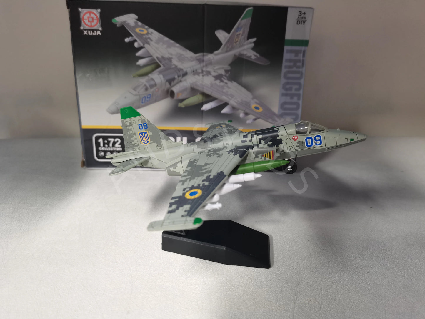 Model airplanes Child toy Military Series Building Blocks DIY kit F14 Tomcat J-35 Su35s Multi-Purpose Fighter T90 Main Battle
