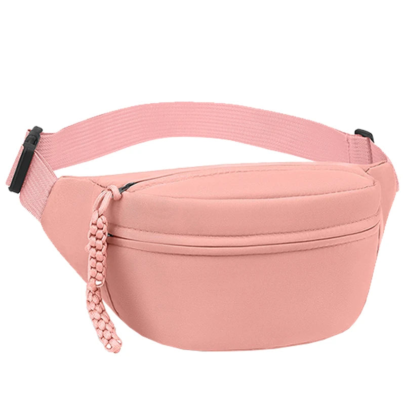 Neutral color bag with plain solid color and no design. Double-layer canvas. Suitable for business trips and travel.