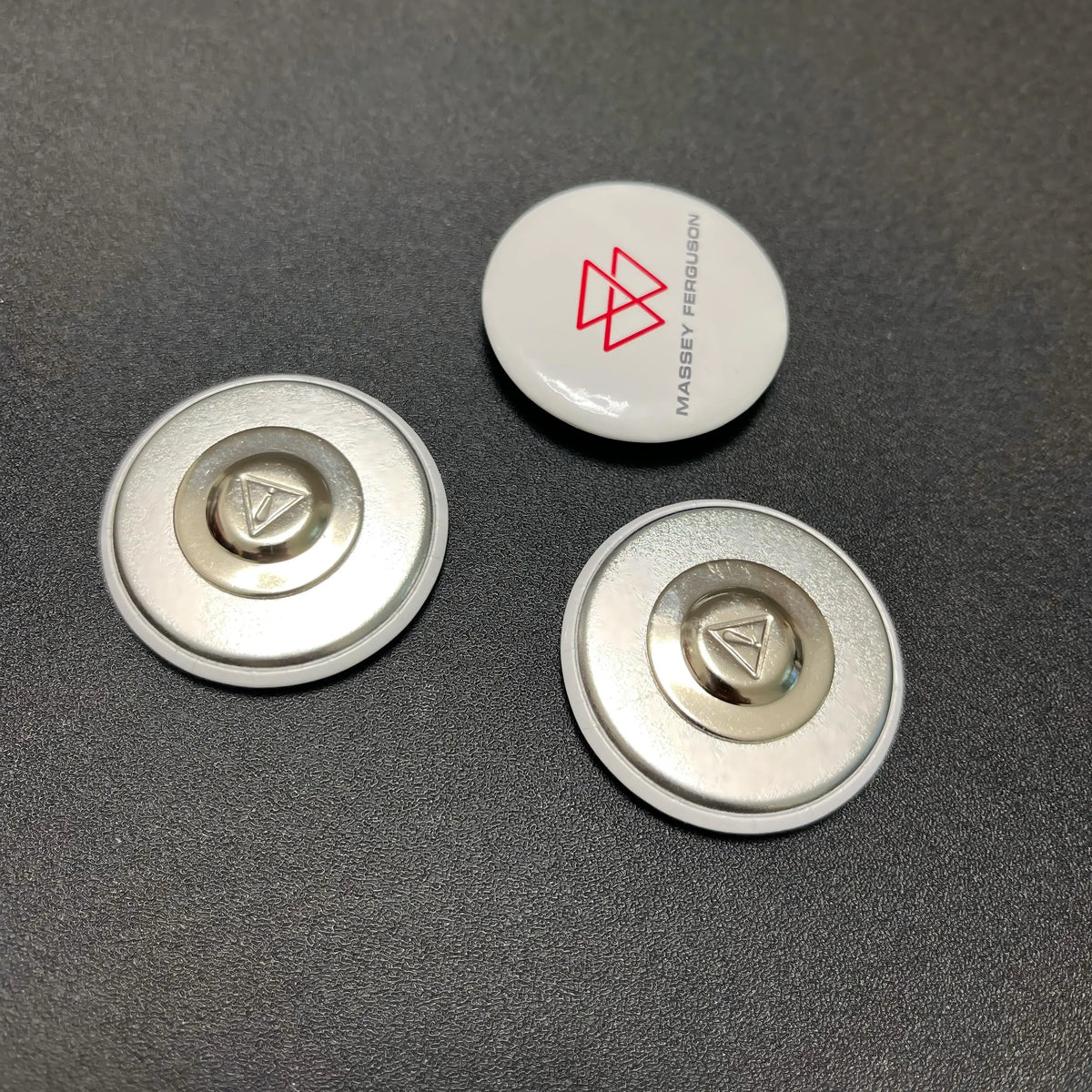 Custom Logo Tinplate safety badge DIY circular magnetic chest badge magnetic buckle badge production