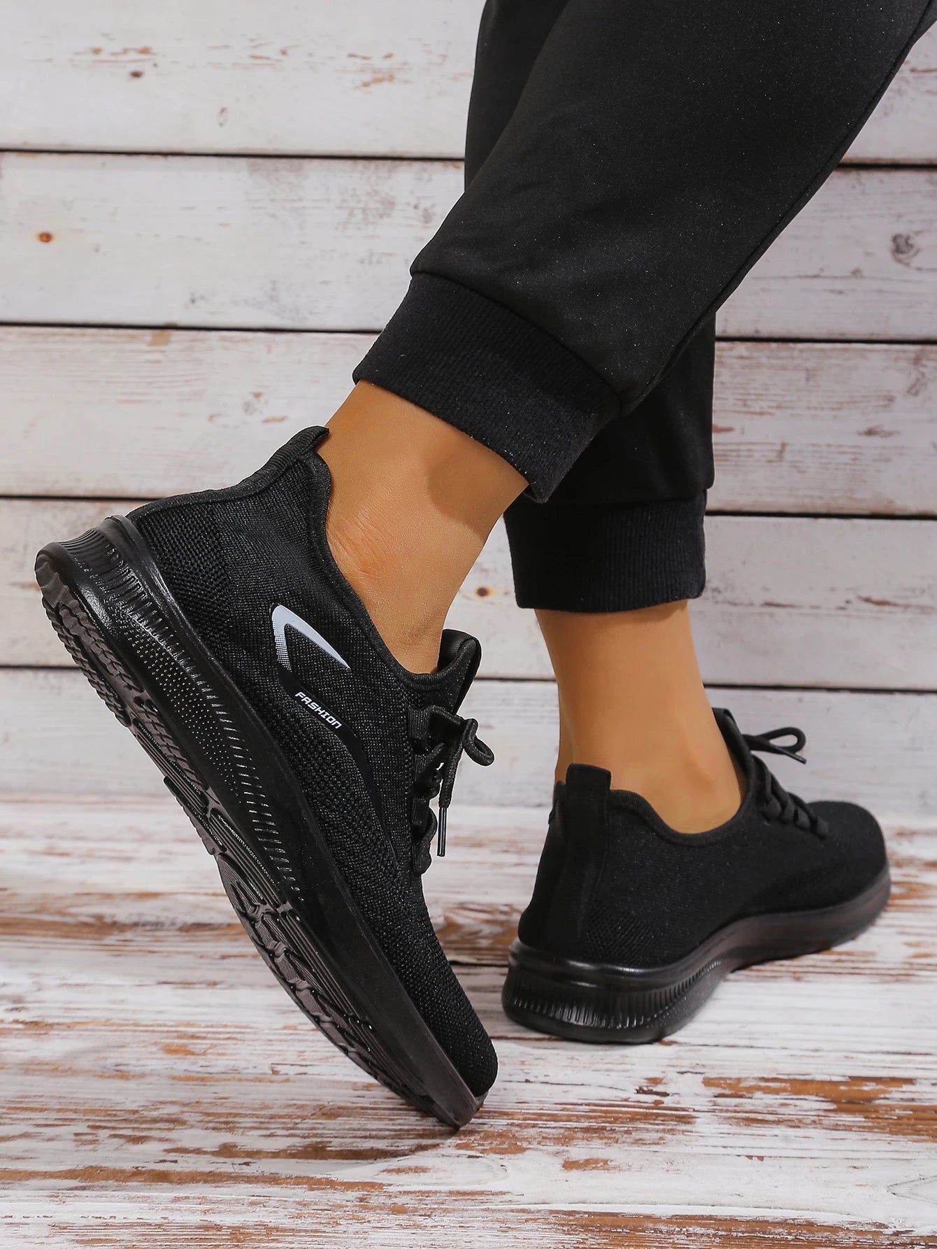 Men Breathable Knitted Running Shoes Anti Slip Trainers Arch Support Shock Absorbing EVA Sole Low Top Lace Up Sports Footwear