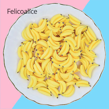 100pcs 3D Mini Resin Simulation Banana Charms DIY Children's Miniature Fruit Models for Craft Making Kitchen Toys For Dollhouse