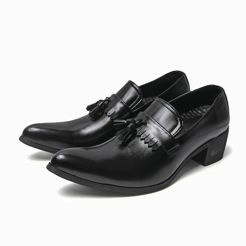 Pointed Fringed Leather Shoes for Men Casual British Style High Heels One-Piece Versatile for All Occasions Trendy for Business