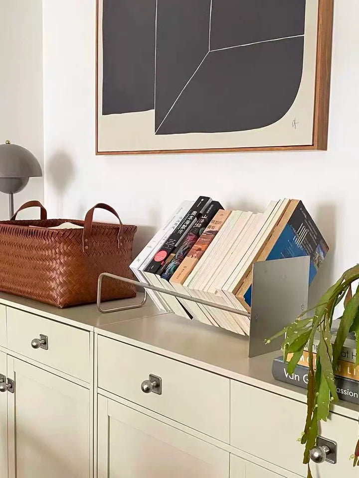 Modern Gravity Ball Book Holder – Bauhaus Mid-Century Desktop Organizer, Chic Magazine & Newspaper Rack, Stylish Office Desk