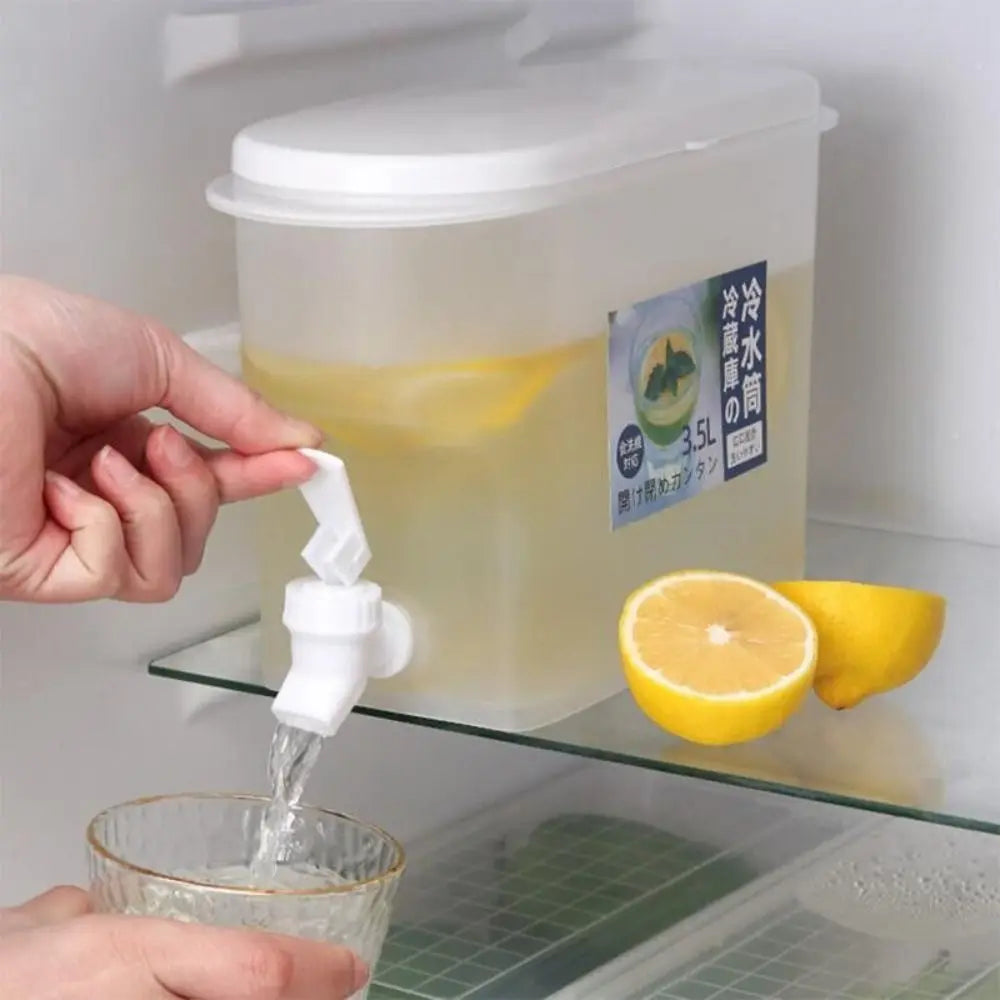 Convenient Plastic Cold Water Jug 3.5L Cold Water Container Fruit Teapot With Tap Drink Dispenser Refrigerator