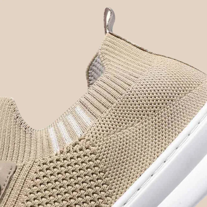 Comfortable Breathable Knitted Sport Shoes Men Soft Bottom Non Slip Mesh Flats Men Spring Summer Slip On Light Casual Loafers
