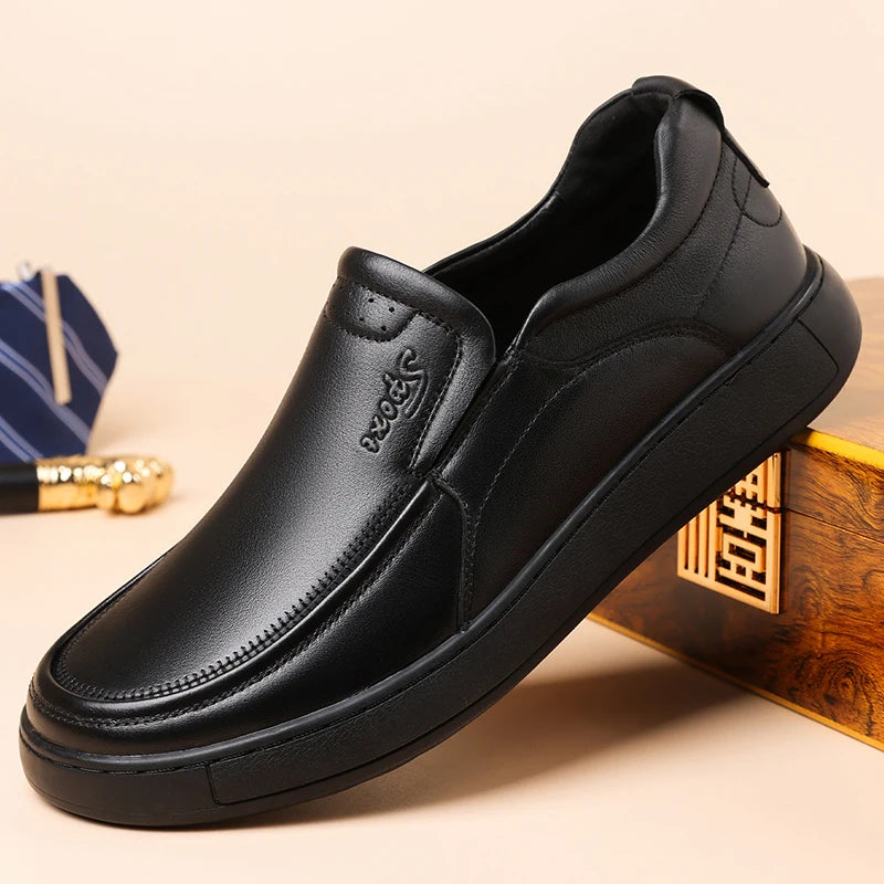 Men's Slip-On Loafers Comfortable Soft Bottom Casual Shoes Outdoor Anti-slip Breathable Slip-off Leather Shoes-HT2625