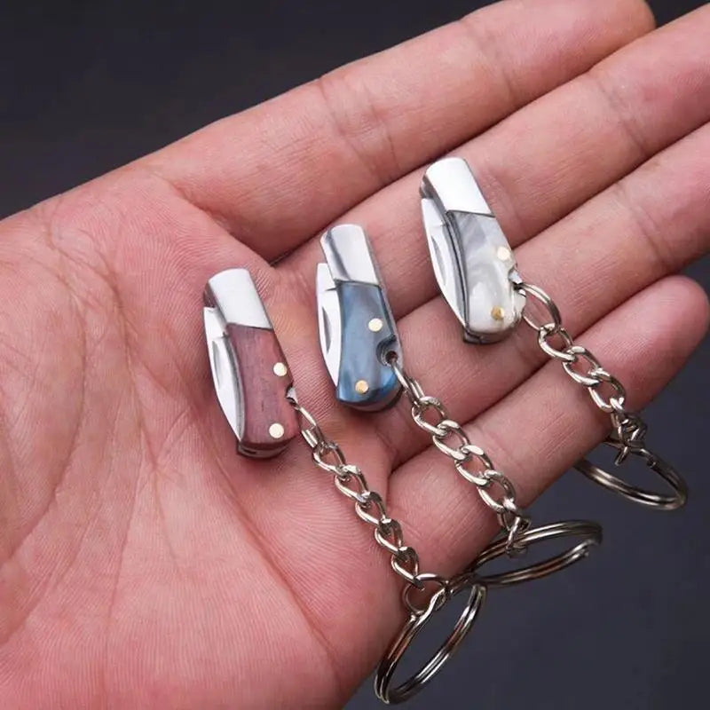 Mini Folding Knife Pendant Keychains Outdoor Hiking Camping Portable Penknife Keyrings Peel Fruit Tools Small Gifts Souvenir
