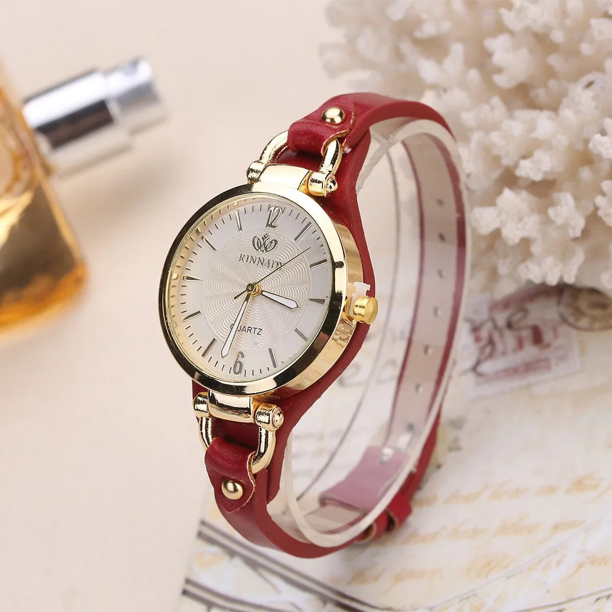 Fashion Women's Round Quartz Watch Leather Strap Casual Ladies Wristwatches Clock Gift Reloj Mujer