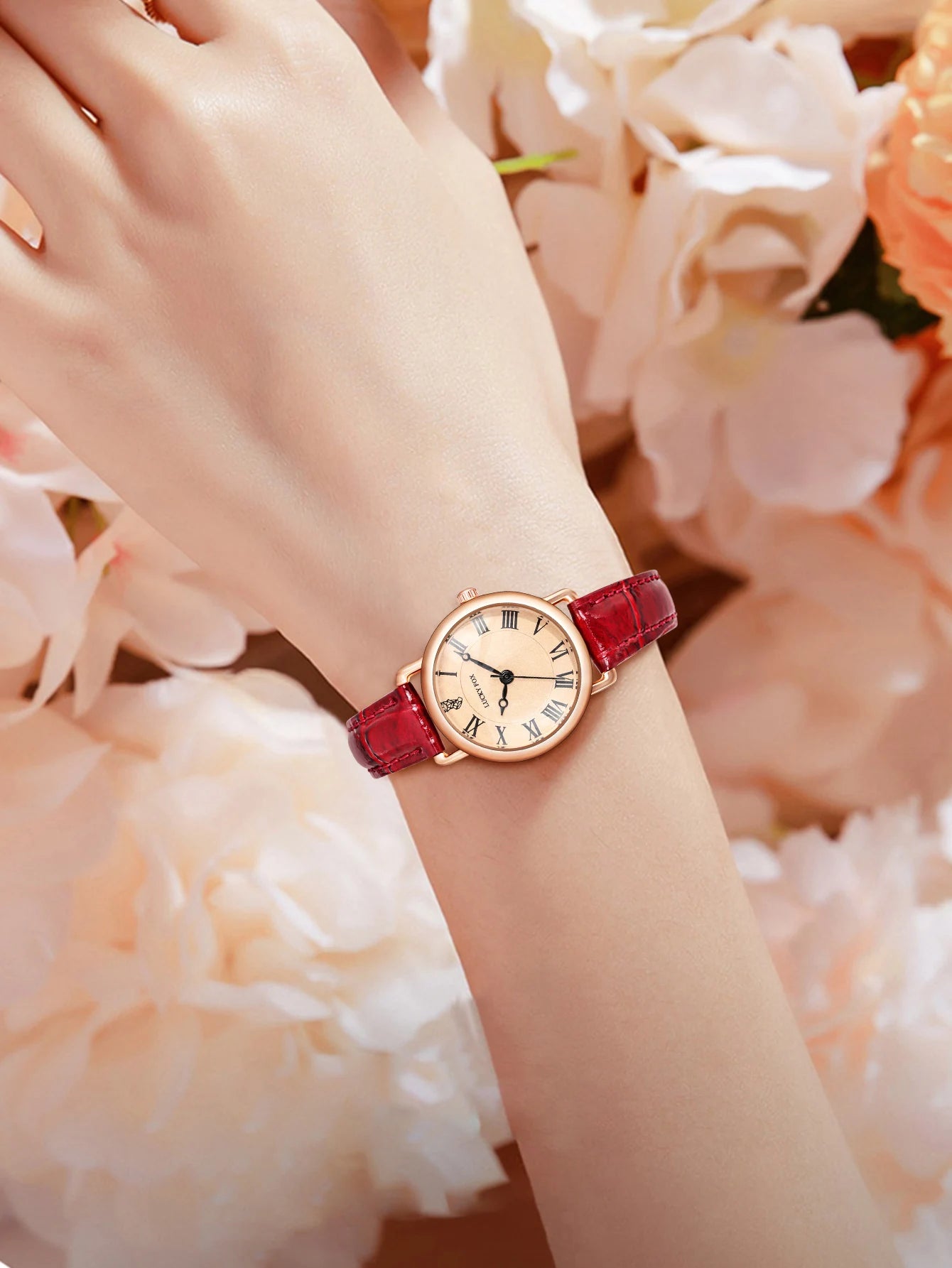 Seven sets of women's watches Fashion leather strap watches for women square ,round watch for women quartz watch for women watch