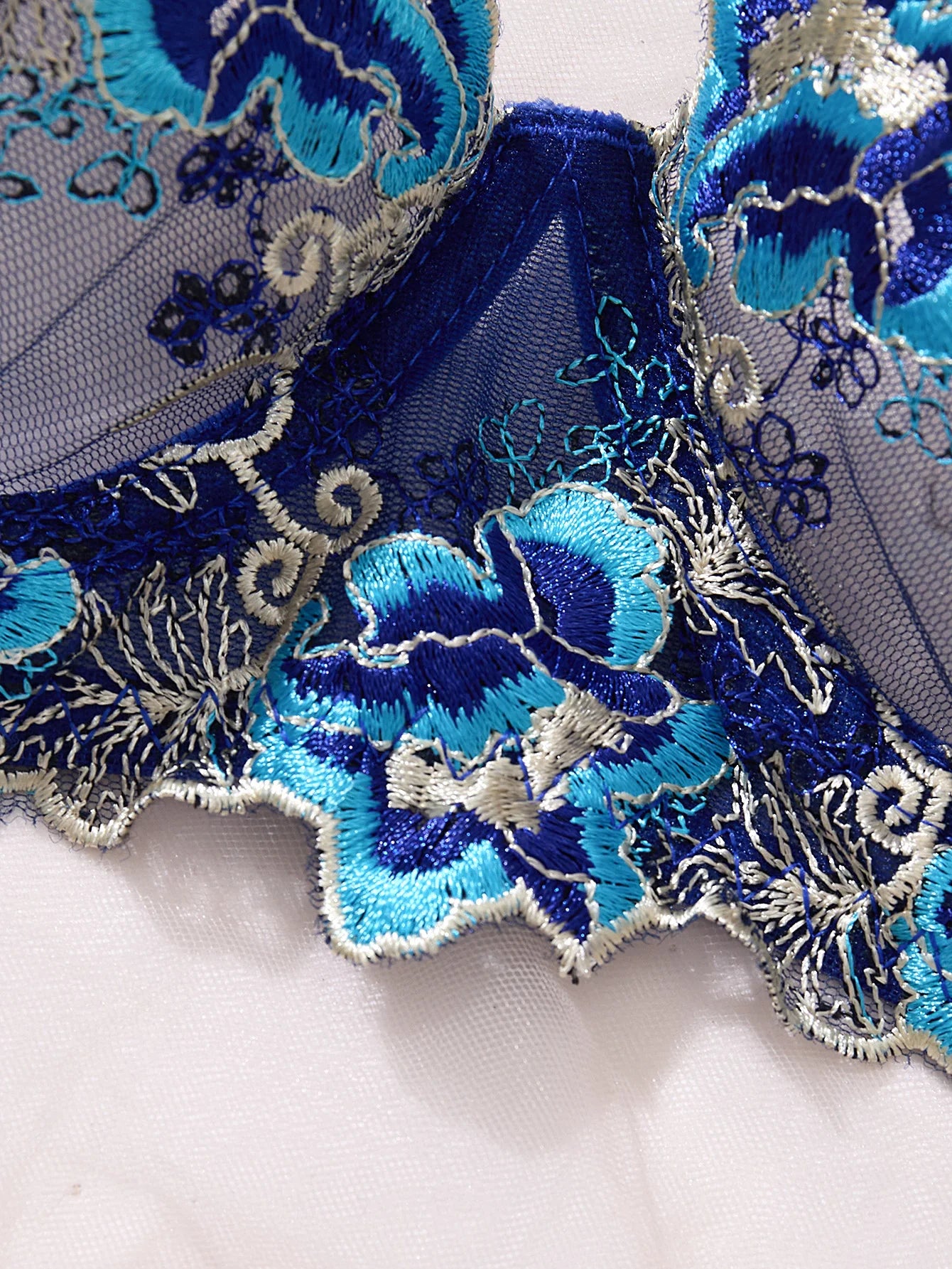A Set of Sexy Blue Lingerie, Featuring Floral Patterns, Combining Charm and Sexiness ZA825146