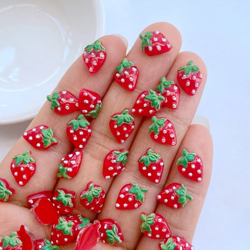 50Pcs New Cute Mini 7*11mm Strawberry Resin Figurine Crafts Flatback Ornament Jewelry Making Manicure Hairwear Accessories