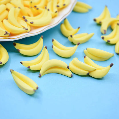 100pcs 3D Mini Resin Simulation Banana Charms DIY Children's Miniature Fruit Models for Craft Making Kitchen Toys For Dollhouse