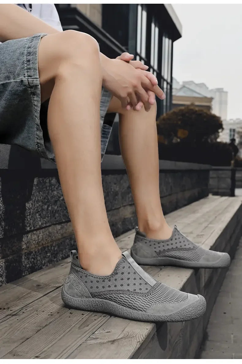 Summer Mesh Shoes Men Sneakers Plus Size Lightweight Breathable Walking Footwear New Slip-On Comfortable Casual Men's Shoes