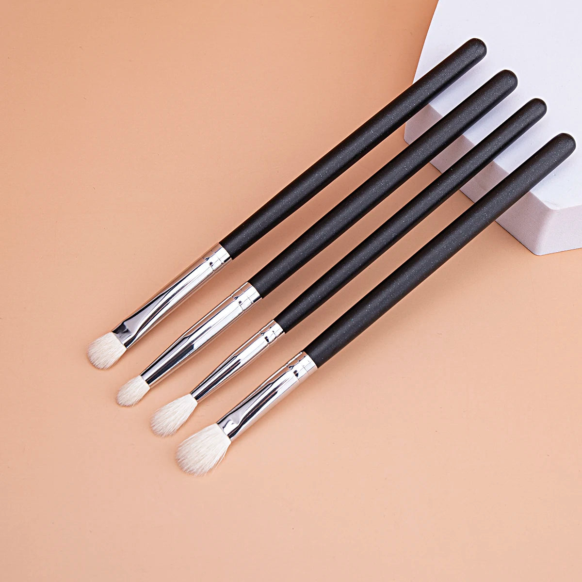 Makeup Eyeshadow Brushes Flat Eye Shadow Shader Crease Blending Brushes Goat Hair Eye Shadow Liquid Cream Powder Make Up Tool