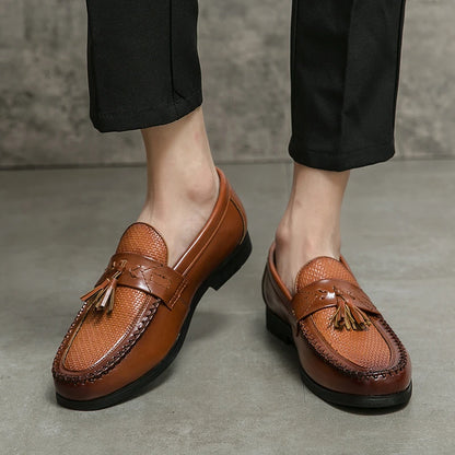 Men's Dress Shoes High Quality Brogues Casual Business Leather Shoes Social Party Leather Loafers Male Tassel Wedding Shoes