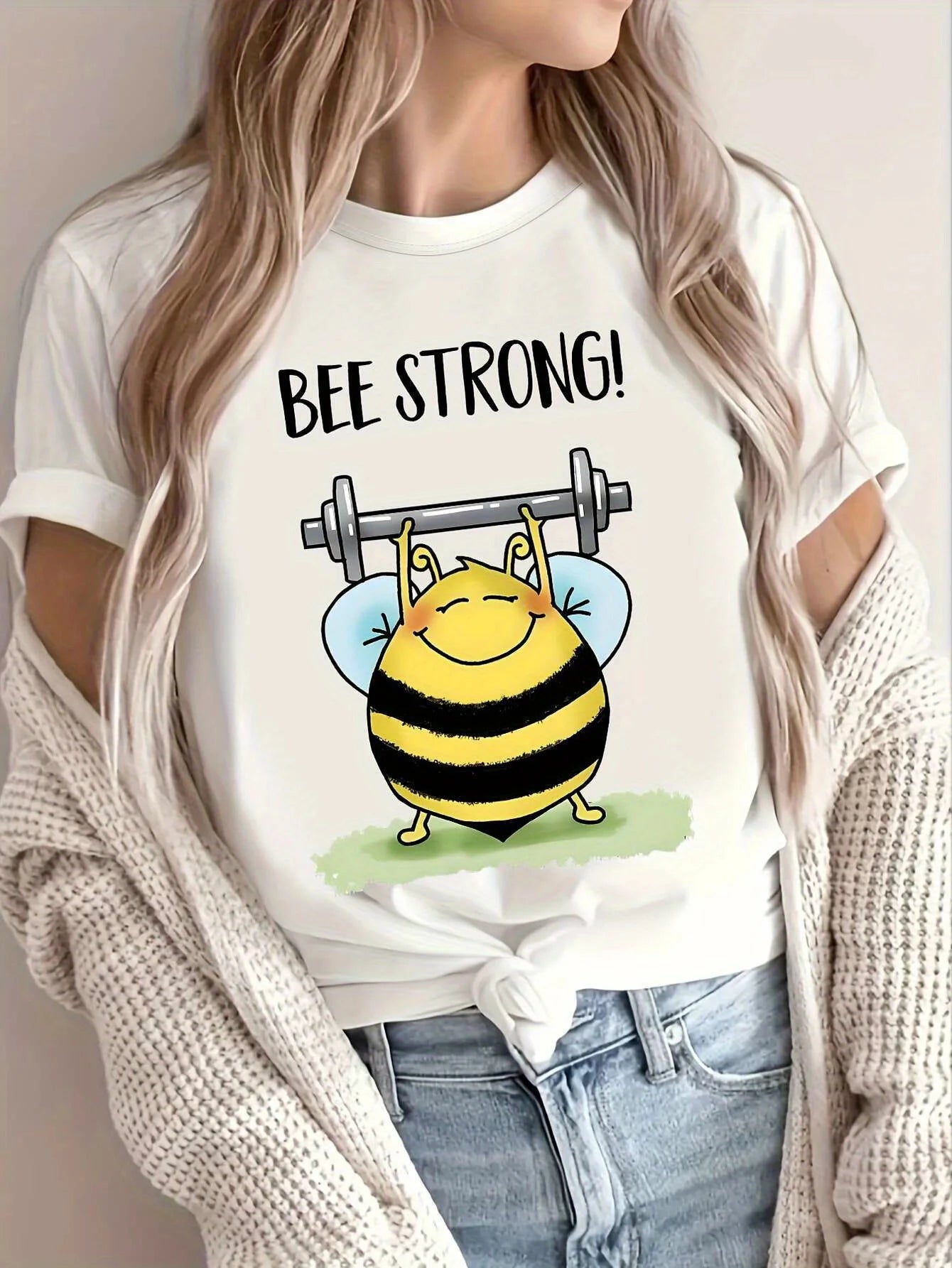 New T-shirt for Outdoor Leisure Sports Summer 2025 Round Neck Short Sleeves Funny Bee Fitness Pattern Printed Woman Casual Top
