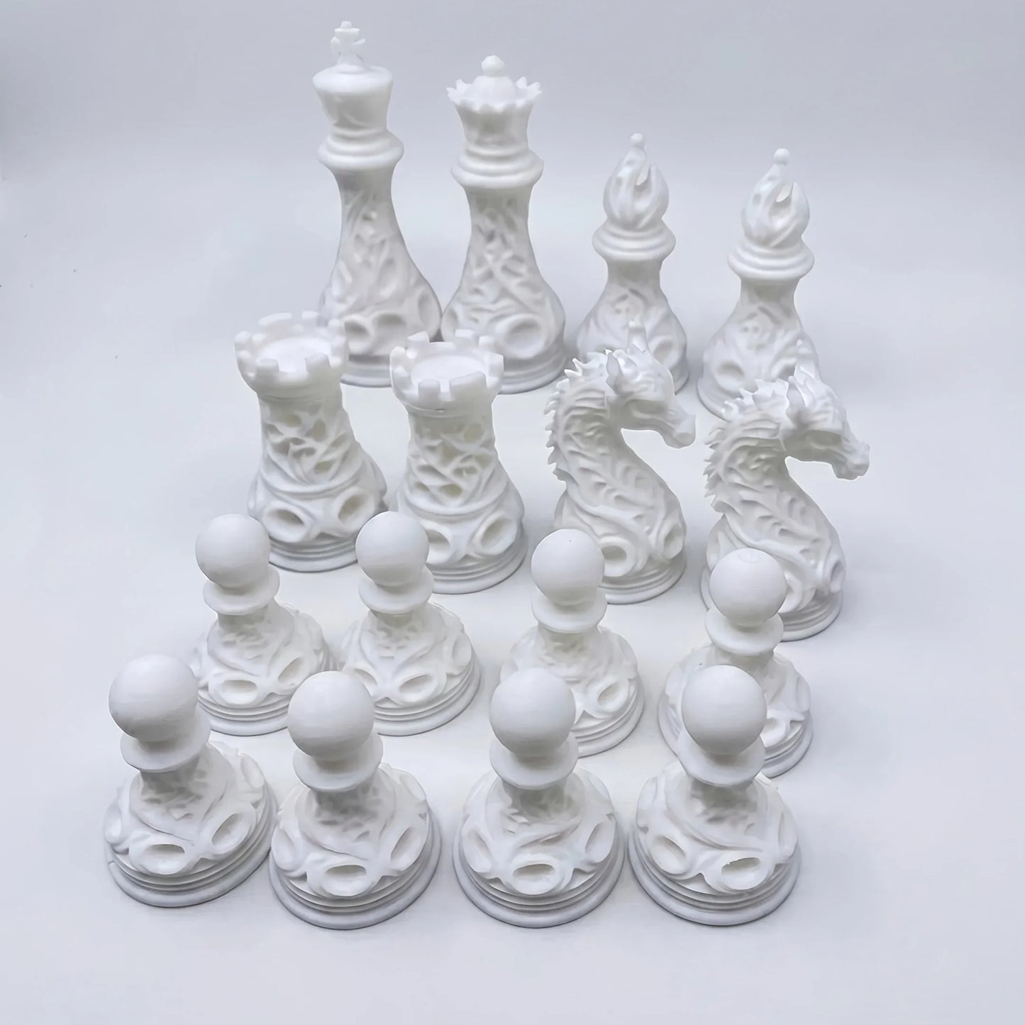 32pcs Gothic Dragon Chess Pieces Set Black White 3D Printed Hollow Design Tabletop Ornament Gift for Chess Lovers