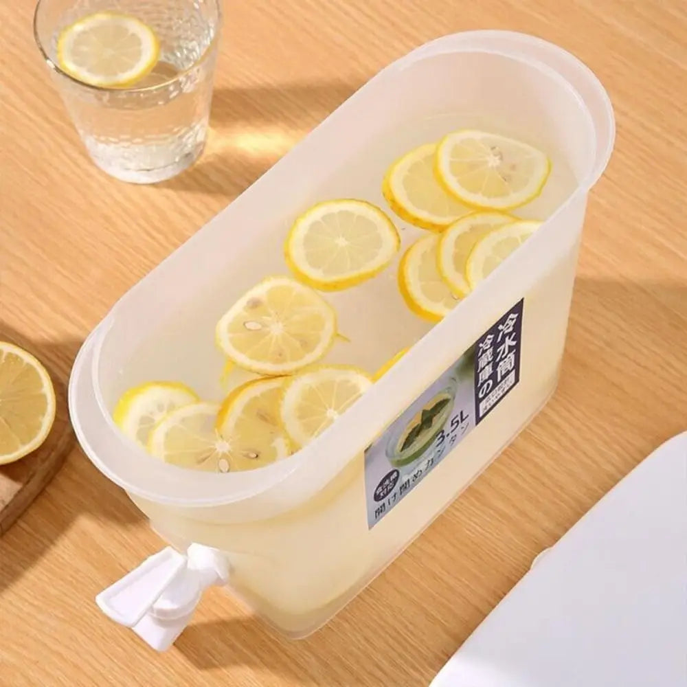 Convenient Plastic Cold Water Jug 3.5L Cold Water Container Fruit Teapot With Tap Drink Dispenser Refrigerator