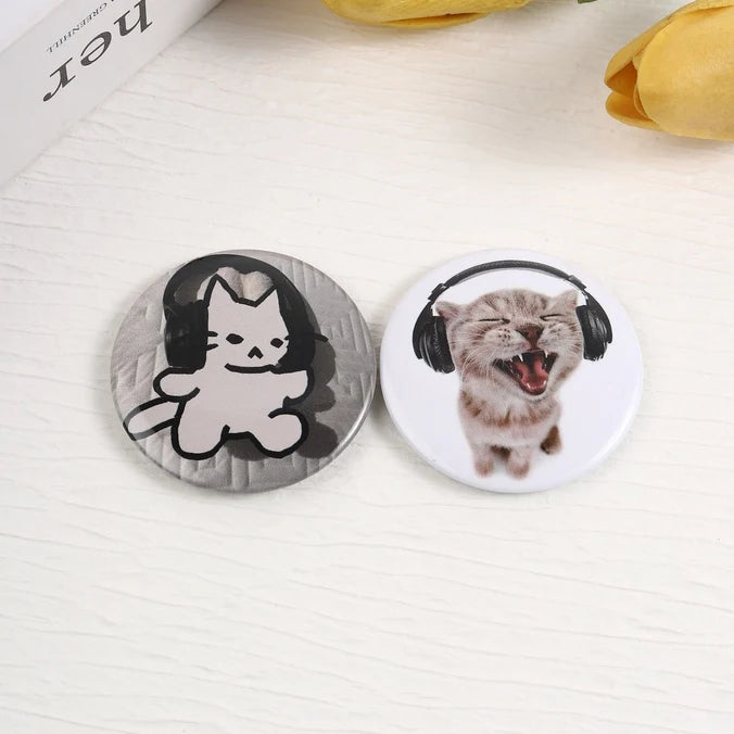 Funny Tinplate Pins Set Cats Dog Memes Dreamy Stars Collection Brooches Sweet Strawberry Musicial Note Badges Jewelry Gift