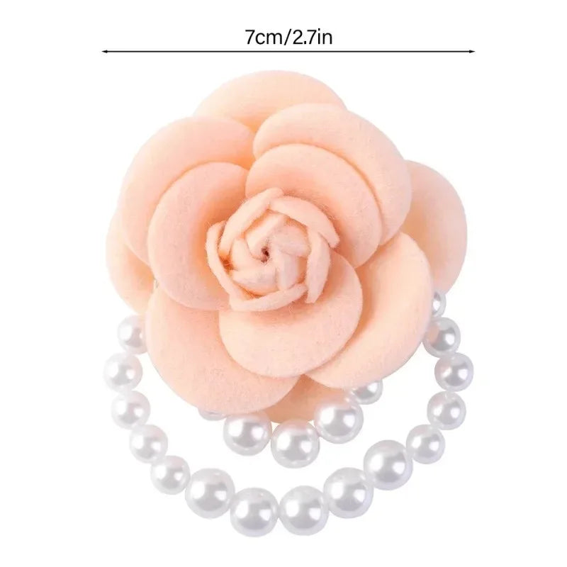 Multicolor Camellia Brooch Women Retro White Black Red Pink Wool Scarf Buckle Girls Pearl Brooches Elegant Jewelry Accessories