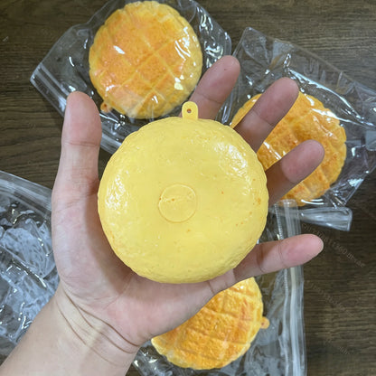 Pineapple Bun Stress Ball Mini Pineapple Bun Crunchy Shapeable Squeeze Ball ASMR Sensory Anti-Stress Fidget Toys for Adults Gift