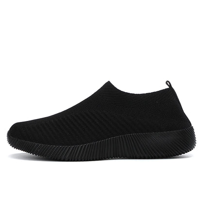 Women's Shoes Lightweight Breathable Mesh Slip-On Sneakers Black White Sport Running for Casual Party Fashion Ladies Shoes