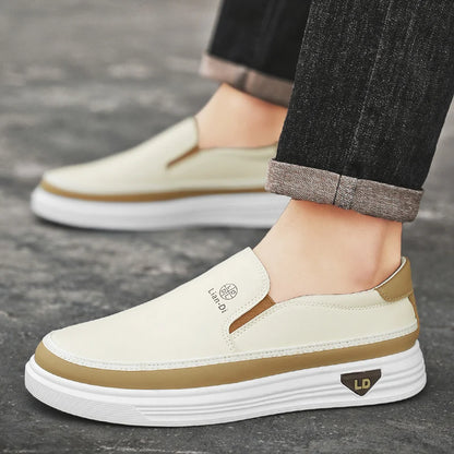 Men's Loafers for Spring, Large Size, Round-Toe Men's Moccasins, Slip-On Casual Shoes, Simple and Lightweight