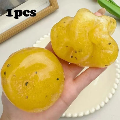 Strawberry Crunchy Squishy Toy, Crispy Sound Stress Ball, Squeeze Fidget Toy, Sensory Decompression Stress Relief Toy