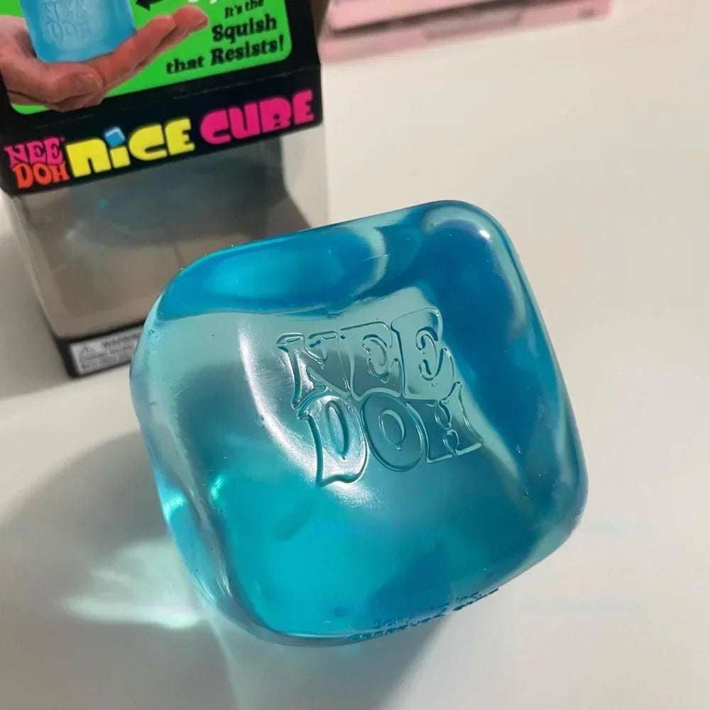 말랑이Schylling Needoh Nice Cube Sensory Nice Cube Stress Relief Squishy Cube Anti-Anxiety Squeeze Object For Focus ADHD Population