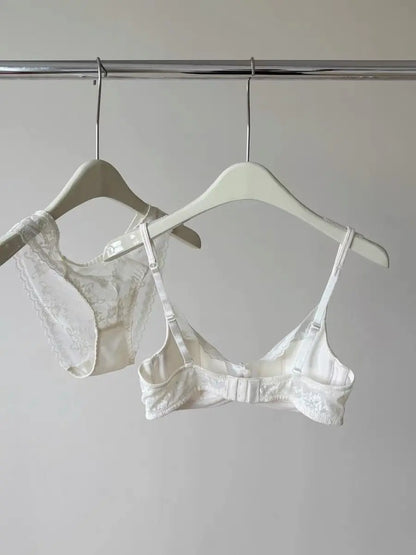 Ultra Comfort French Lace Bra, Demi Cup Underwire Lightweight for Large Bust, Anti Sagging Support Summer Sexy BANERDANNI Sexy B