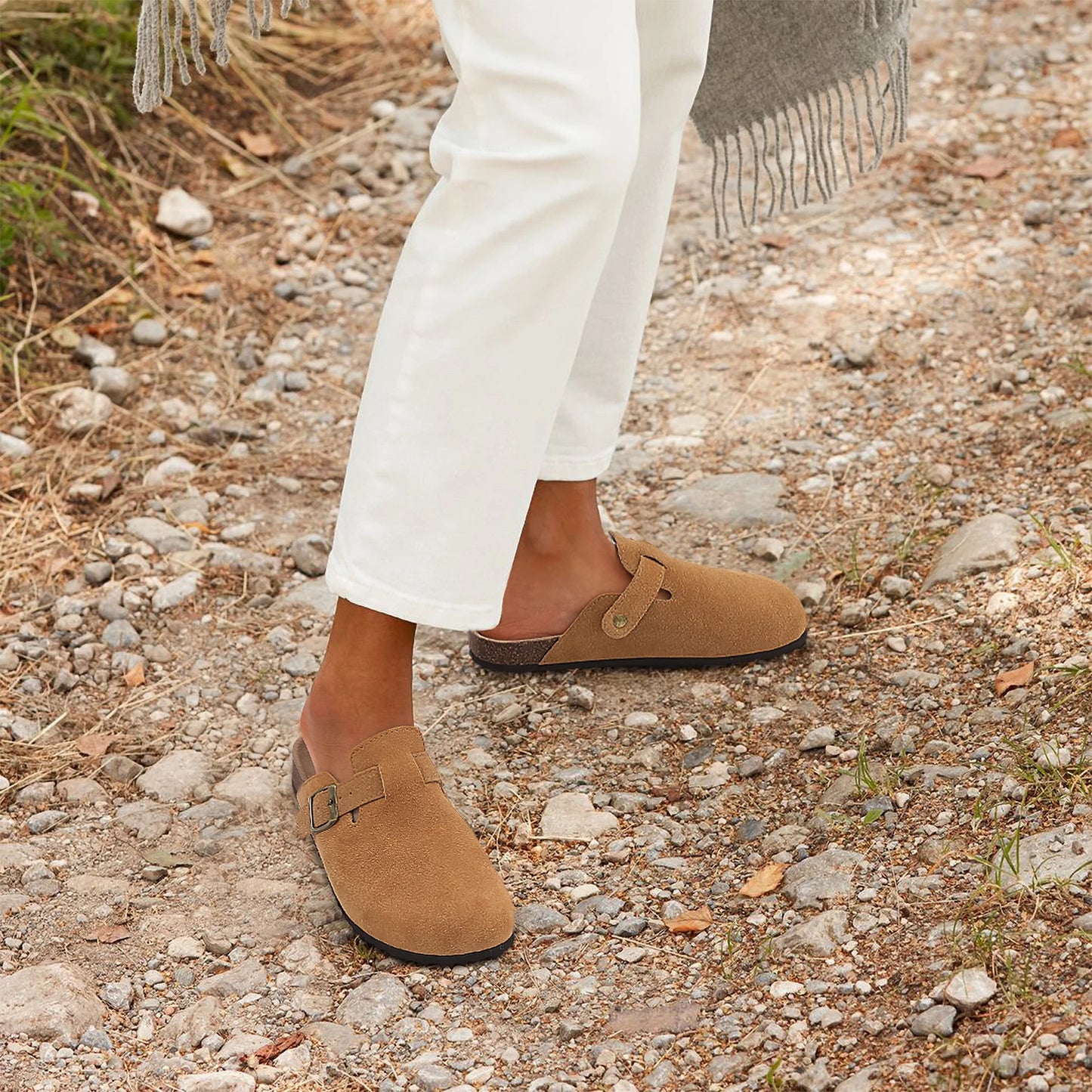 Comwarm Cork Footbed Clogs For Women Men Fashion Leather Mules Comfort Potato Shoes With Arch Support Indoor Outdoor Flat Slides