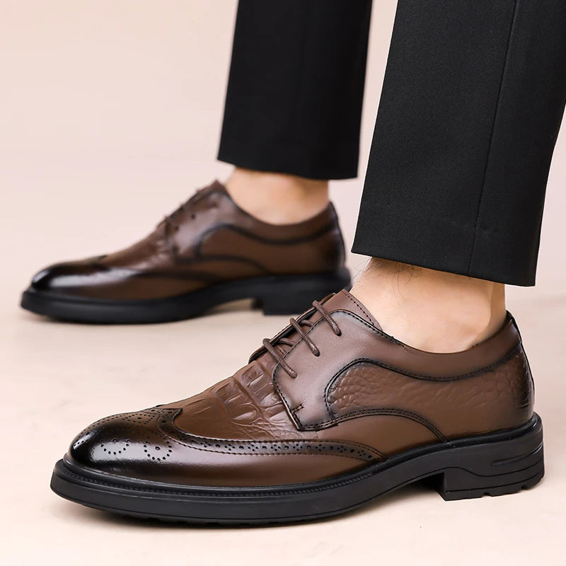 Summer New Leather Shoes Men's Business Hollow Holes Soft Bottom Men's Sandals Formal Wear Breathable Office Dress Shoes for Men