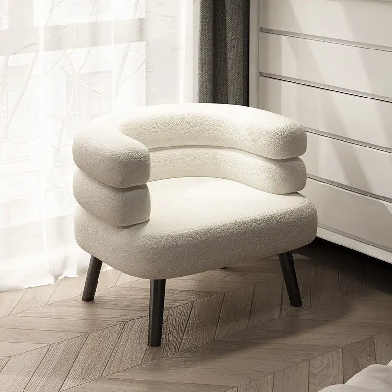 Lazy Sofa Makeup Chair with Lamb Fleece Living Room Light Luxury Balcony Leisure Chair for Comfortable Seating