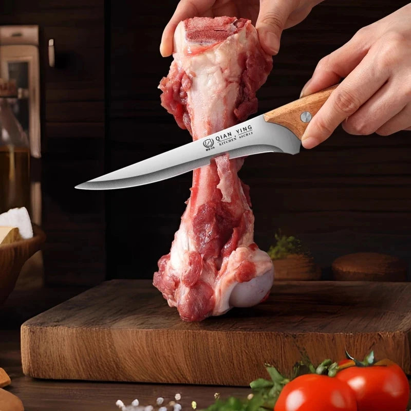 Professional boning knives and high-hardness kitchen knives are suitable for slaughtering pigs, cattle and sheep in the kitchen